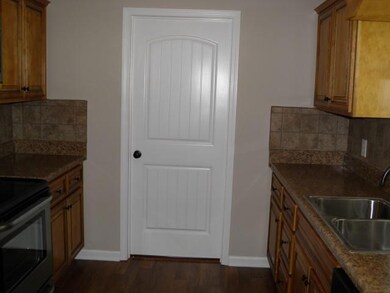 18 Eaton Ave, Manchester, TN 37355 - photo 3