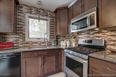 Kitchen Pic 2