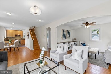 4537 S Chelsea Ln, Bethesda, MD 20814 - photo 5