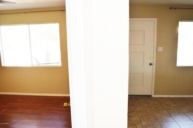 3414 W Del Monico Ln, Phoenix, AZ 85051 - photo 4