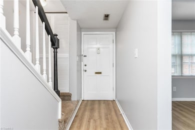 514 Peele St unit A, Burlington, NC 27215 - photo 4