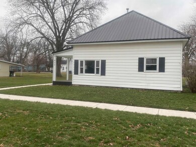 911 W Race St, Portland, IN 47371 - photo 3