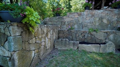 13 Mccaffrey St, Uxbridge, MA 01569 - photo 3