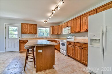 9 Old Highway 20 Rd, Asheville, NC 28806 - photo 5
