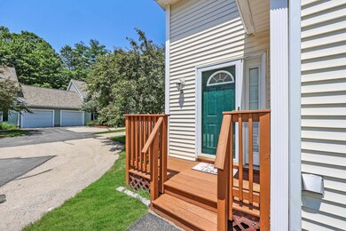 9 Echo Shore Dr unit 13, Merrimack, NH 03054 - photo 4