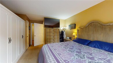 112 Mill St unit 303, Woonsocket, RI 02895 - photo 4