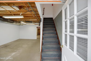 513 Wall St, Milton, PA 17847 - photo 3