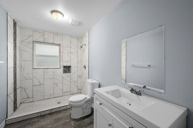 7501 Miley St, Houston, TX 77028 - photo 4