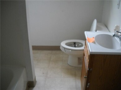 Full Bath. #1
