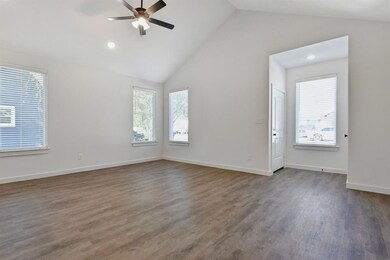 720 W Texas St, Denison, TX 75020 - photo 6