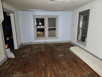 110 N Chisholm St, Caldwell, KS 67022 - photo 4