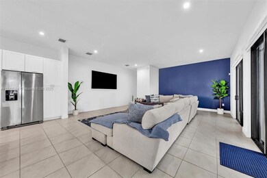 4346 NW 81st Ave, Doral, FL 33166 - photo 2