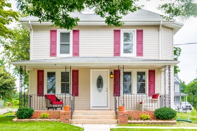 121EMainStWrightstown-3