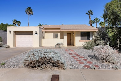 1370 E Gem Cir, Palm Springs, CA 92262 - photo 2