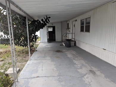 9810 Vaughn St, Gibsonton, FL 33534 - photo 2