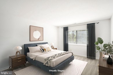 11500 Fairway Dr unit 402, Reston, VA 20190 - photo 4