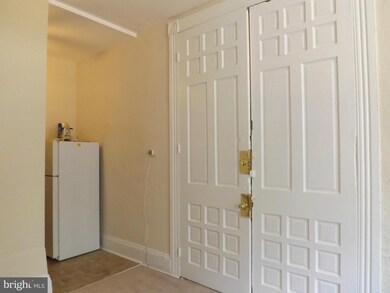 1708 Saint Paul St unit 1ST FLOOR FRONT, Baltimore, MD 21202 - photo 2