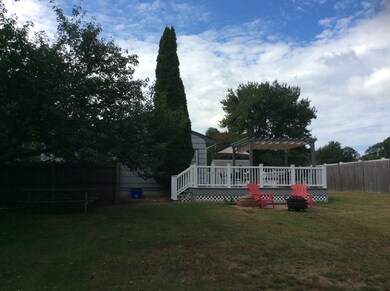 9 Eddy St, North Dartmouth, MA 02747 - photo 5