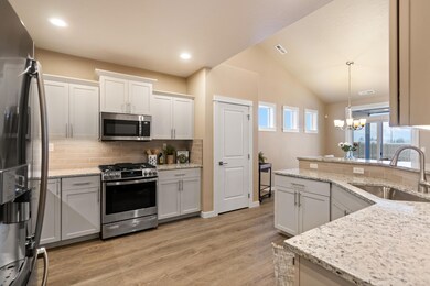 Umpqua - Kitchen 4