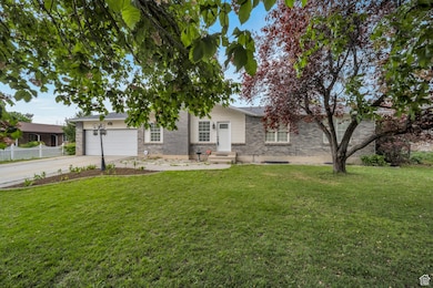 665 E Howard Dr, Sandy, UT 84070 - photo 2