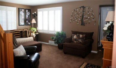 864 Pioneer Dr, North Tonawanda, NY 14120 - photo 3