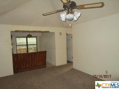 1004 N 4th St, Copperas Cove, TX 76522 - photo 4