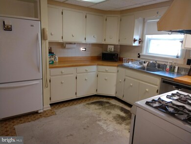 53 E Summit St, Mohnton, PA 19540 - photo 3