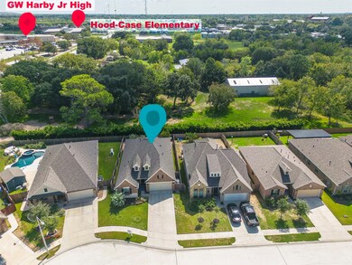 1647 Morgan Trail Dr, Alvin, TX 77511 - photo 2