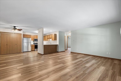 831 Devonshire Ln unit D, West Bend, WI 53090 - photo 4