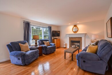 549 Center St unit 8, Dennis Port, MA 02639 - photo 4