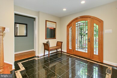 6422 Crosswoods Dr, Falls Church, VA 22044 - photo 3