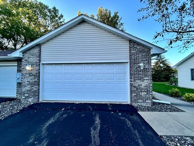 1761 Ojibway Dr, Hugo, MN 55038 - photo 3