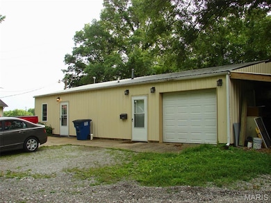 715 W Broadway St, Sparta, IL 62286 - photo 5