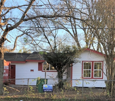 905 Ferguson Way, Houston, TX 77088 - photo 3