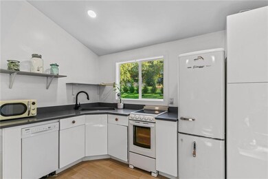 45 Boombridge Rd, Westerly, RI 02891 - photo 4