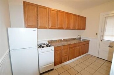 15 Lynde St unit 27, Salem, MA 01970 - photo 4