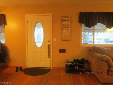 313 Thelma Dr, Sheffield Lake, OH 44054 - photo 4