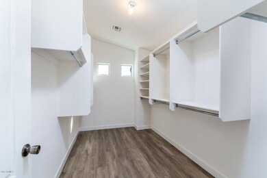 2238 W Dale Ln - MLS-25