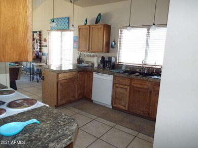 4405 kitchen 2