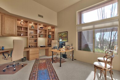 OFFICE W/BUILT INS