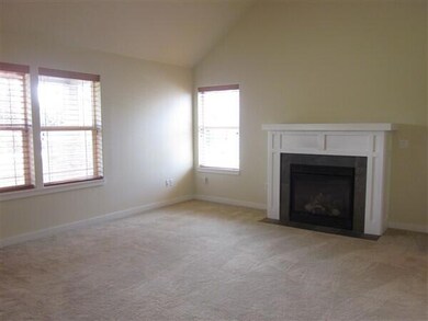 beall 21302 living room 02