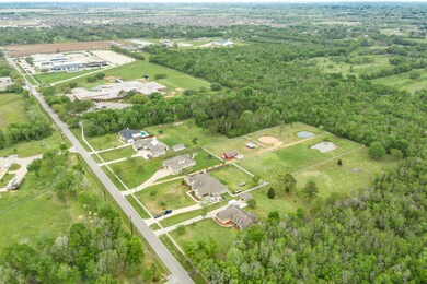 7502 Lewis Ln, Manvel, TX 77578 - photo 4