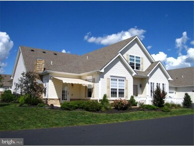 1043 Burgundy Cir, Pennsburg, PA 18073 - photo 2