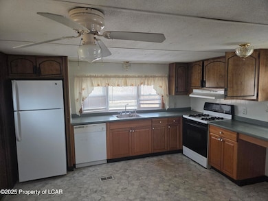 4 Quiet Cove, Jenkins Township, PA 18640 - photo 3