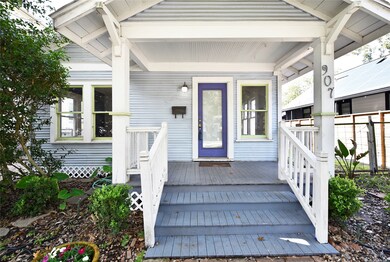 907 Tabor St, Houston, TX 77009 - photo 5