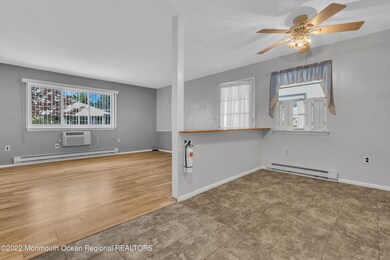 23 Crestwood Pkwy unit B, Whiting, NJ 08759 - photo 7
