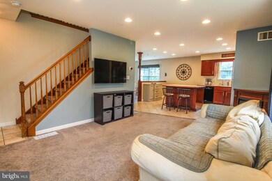 2730 Knollwood Way, Easton, PA 18040 - photo 7