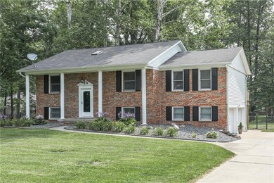 551 S Sawmill Rd, Whiteland, IN 46184 - photo 2