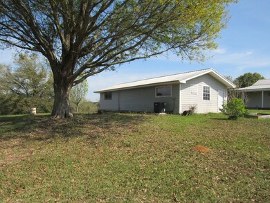 1173 Hilt Fornea Rd, Poplarville, MS 39470 - photo 5