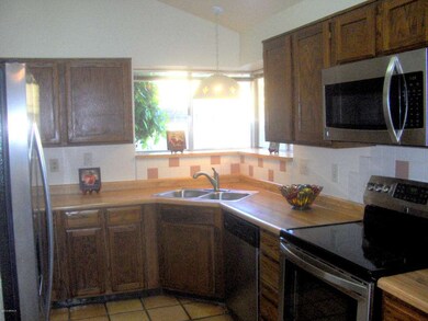Kitchen - NEW Stainless Steel Appliances